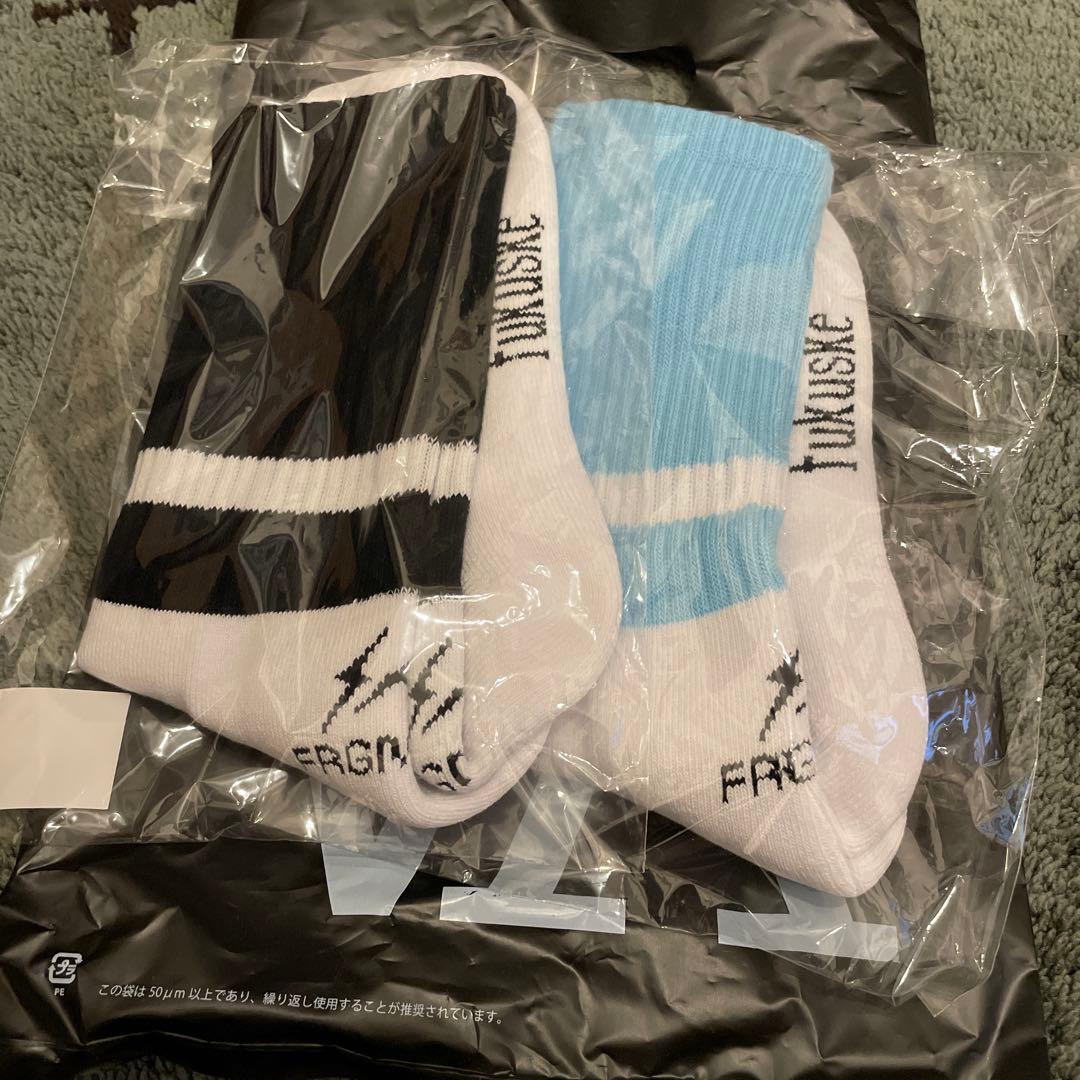 レッグウェア fragment FRGMT FUKUSKE Socks Black Blue 怒涛のコラボが続くV.A.が福助 x FRAGMENTのコラボレーションソックス