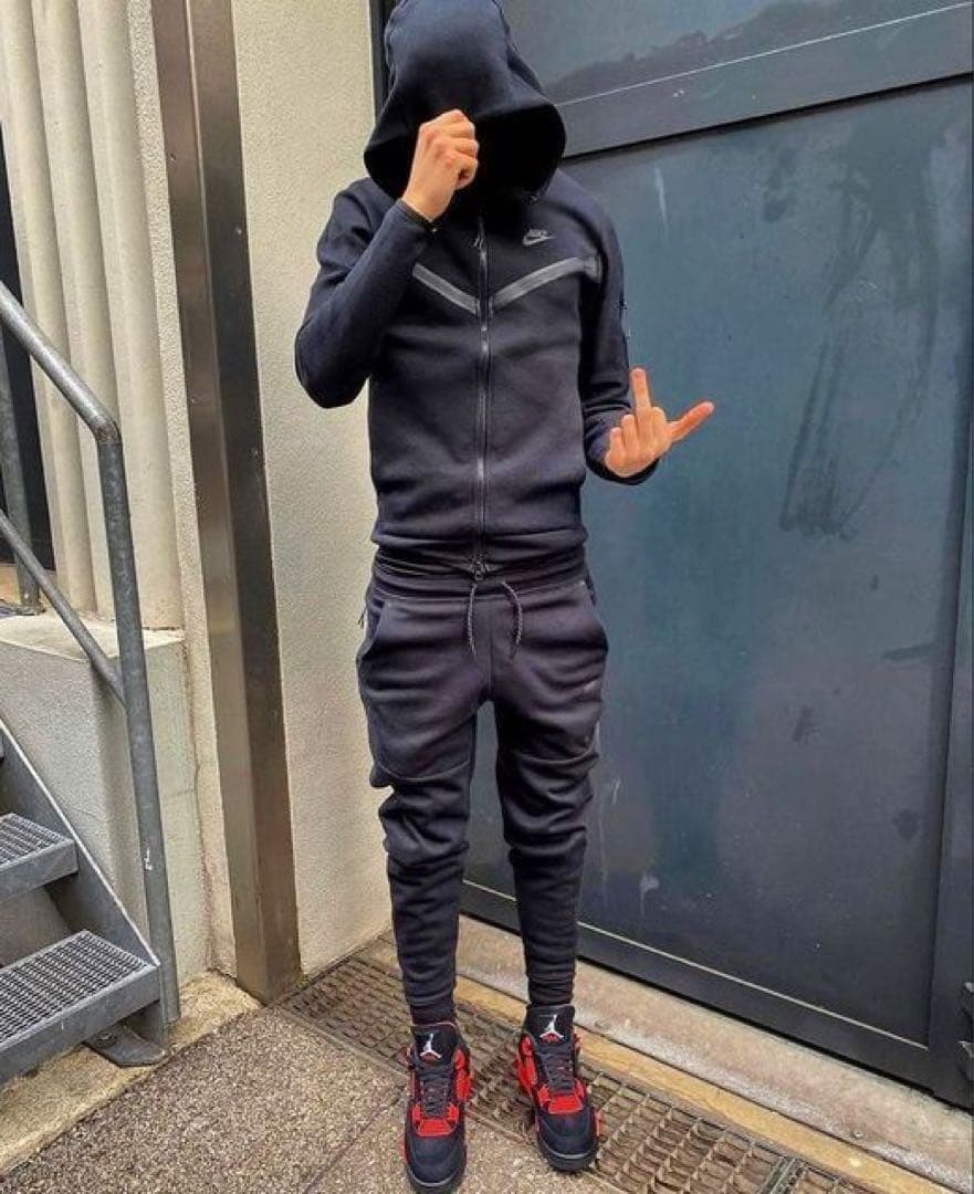 NIKEテックフリースセットアップ黒 - メルカリ