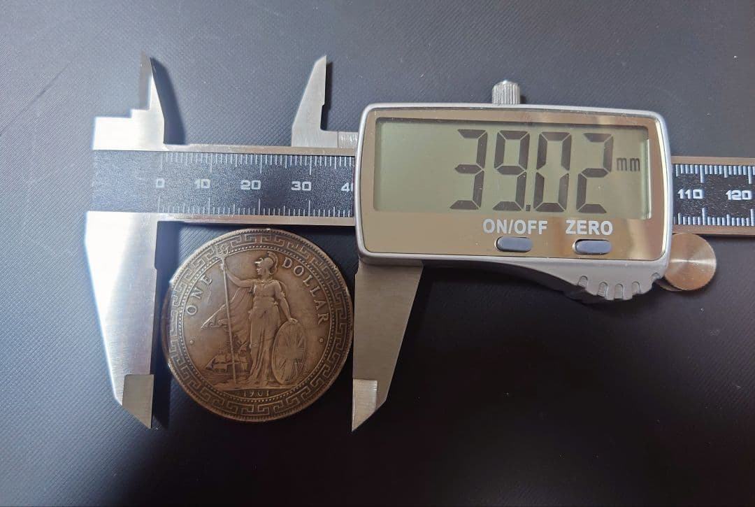 香港壹圓銀貨 古銭大型硬貨 1901年 イギリス貿易銀貨 1ドル硬貨