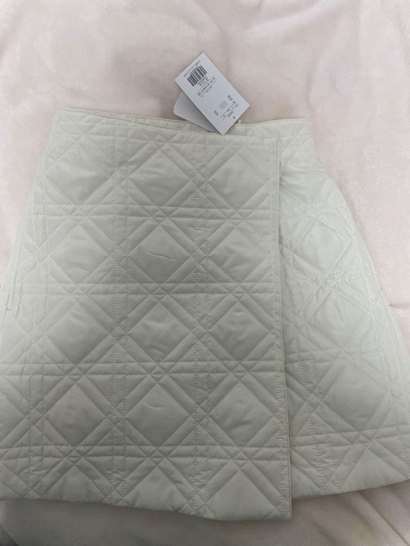 新品・タグ付】アプワイザーリッシェ キルティングラップミニスカート