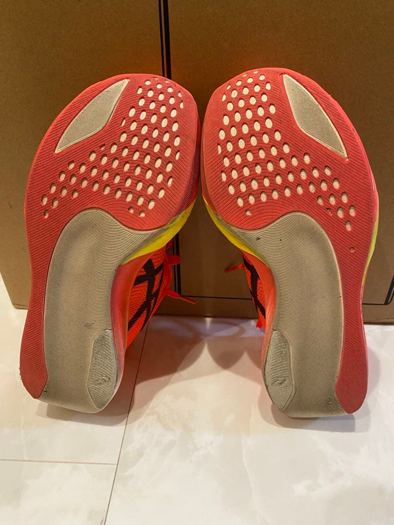 【値下げしました！】ASICS メタスピードスカイ　27.5cm