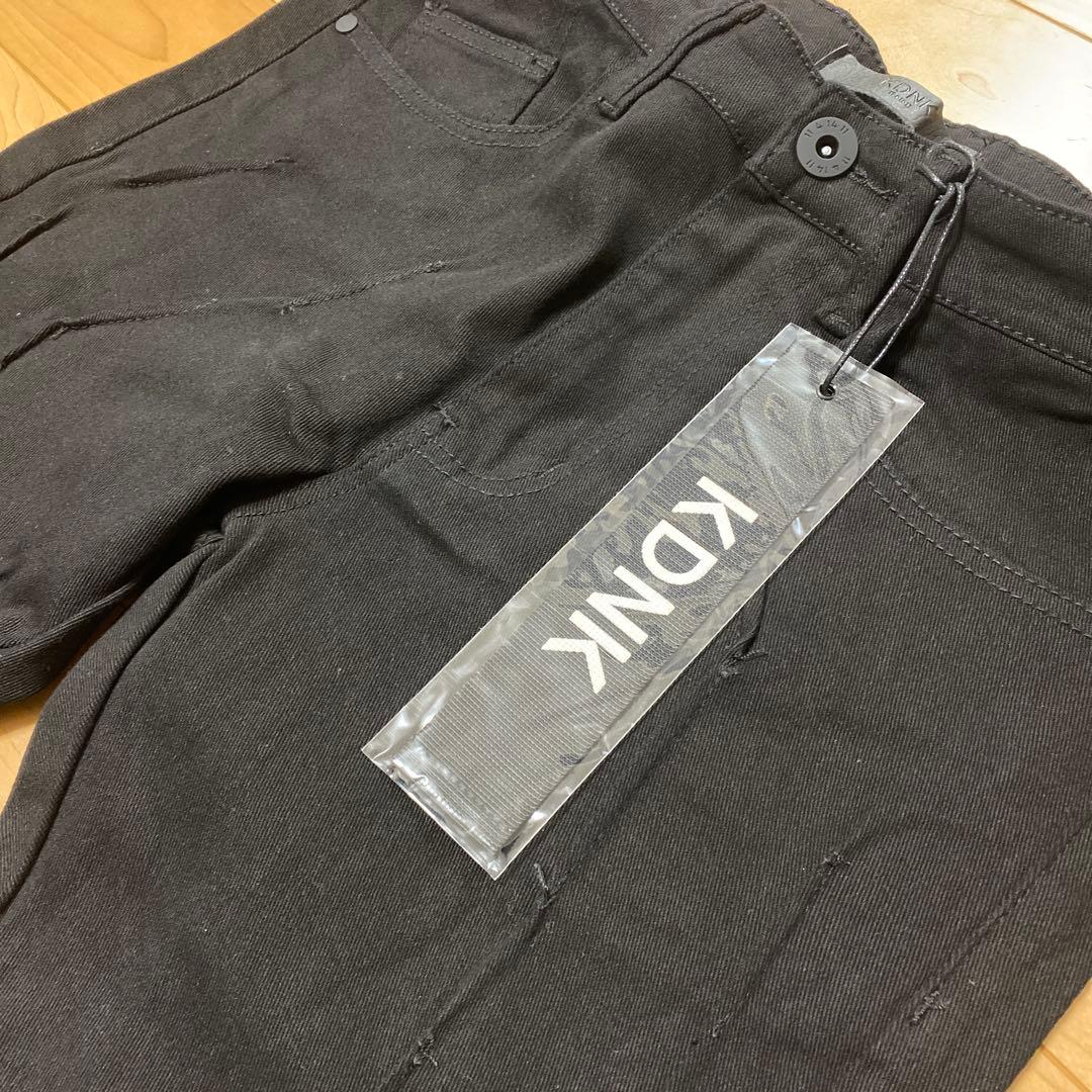 新品30 KDNK スキニーフレアデニム ブラック