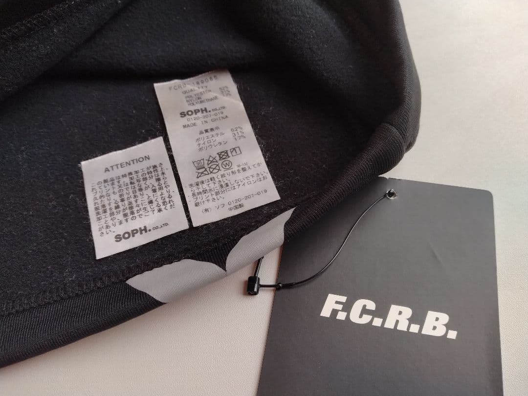 極美品 F.C.Real Bristol ロゴ入りネックウォーマー fcrb