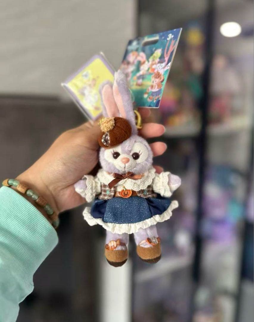 上海ディズニーリーナベルとステラルーキーチェーン2点