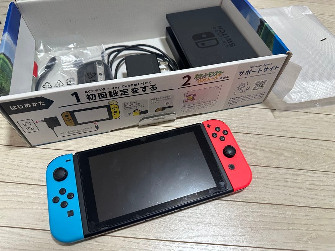 Nintendo Switch 本体（標準版） 付属品完備・動作良好 任天堂 Nintendo Switch Joy-Con（L）ネオンブルー/（R）ネオンレッド