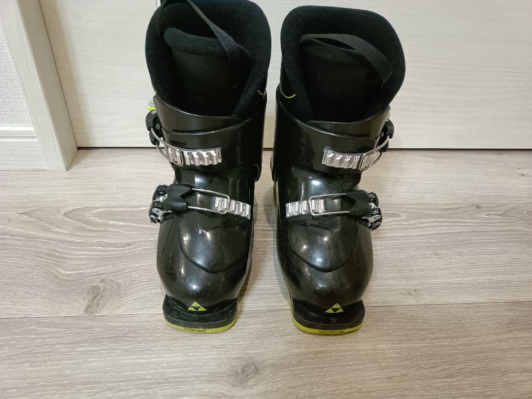 ジュニア用スキーブーツ FISCHER RC4 20 19-19.5cm Fischer RC4 20 Ski Boots Kid's Sz 21.5 Black/lime Green #2j1 | eBay