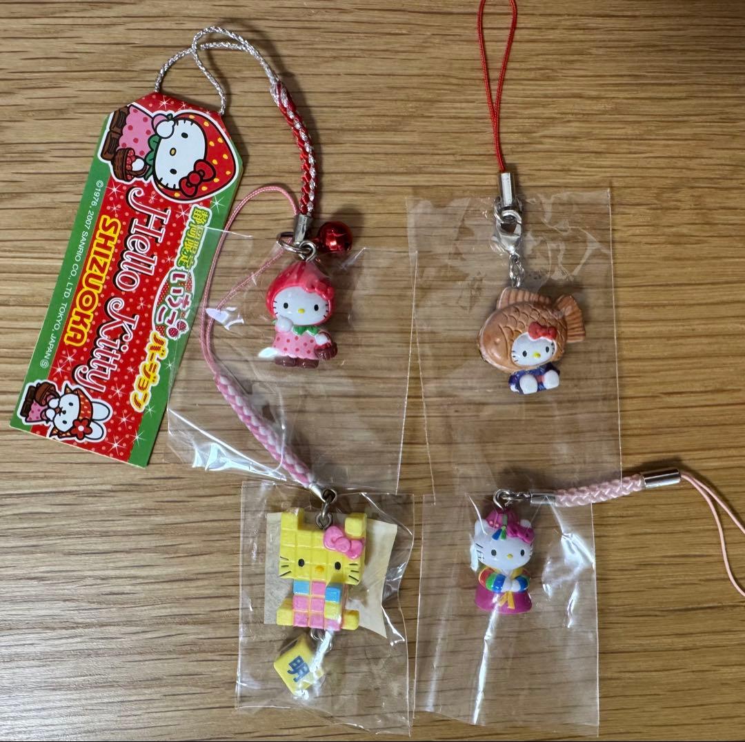 ご当地キティ　いちご　たい焼き　明光義塾コラボ　韓国　根付け　ストラップ ♪キティコレクション（8）地域限定グッズ（ご当地キティちゃん