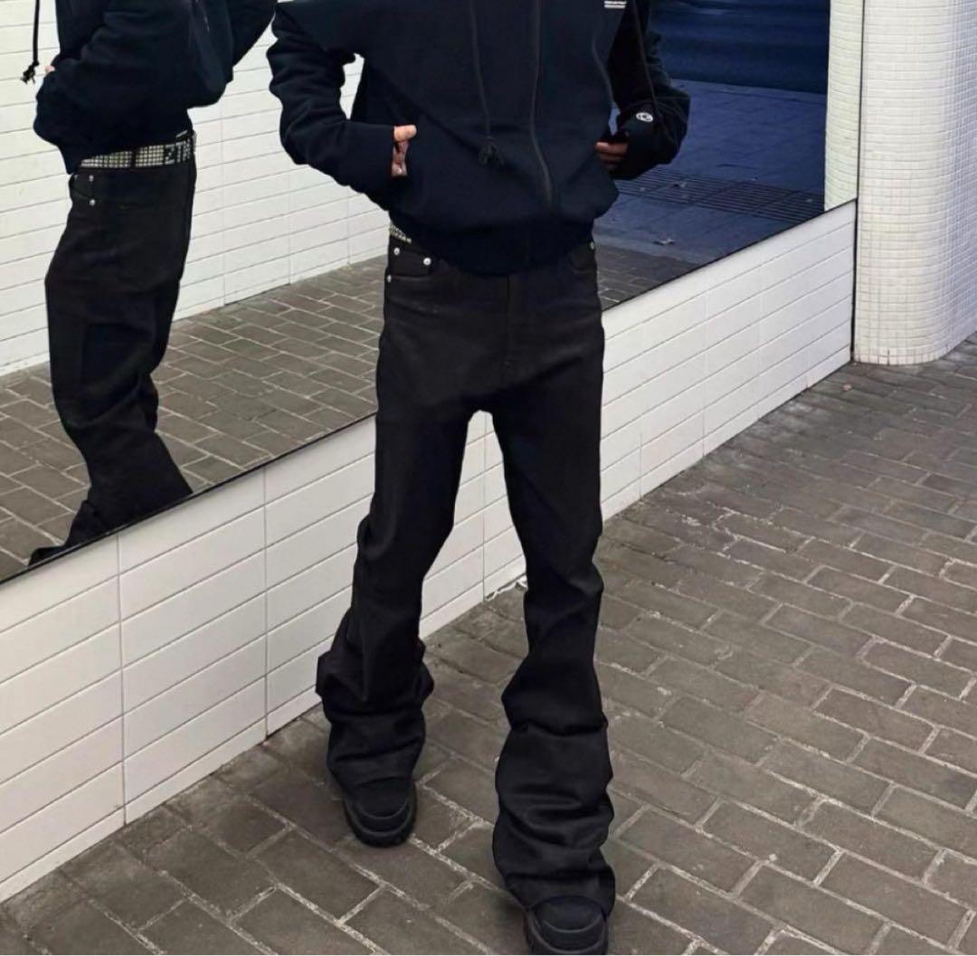 セール中‼️即日発送Bolan似フレアデニムパンツopium waxの通販はau