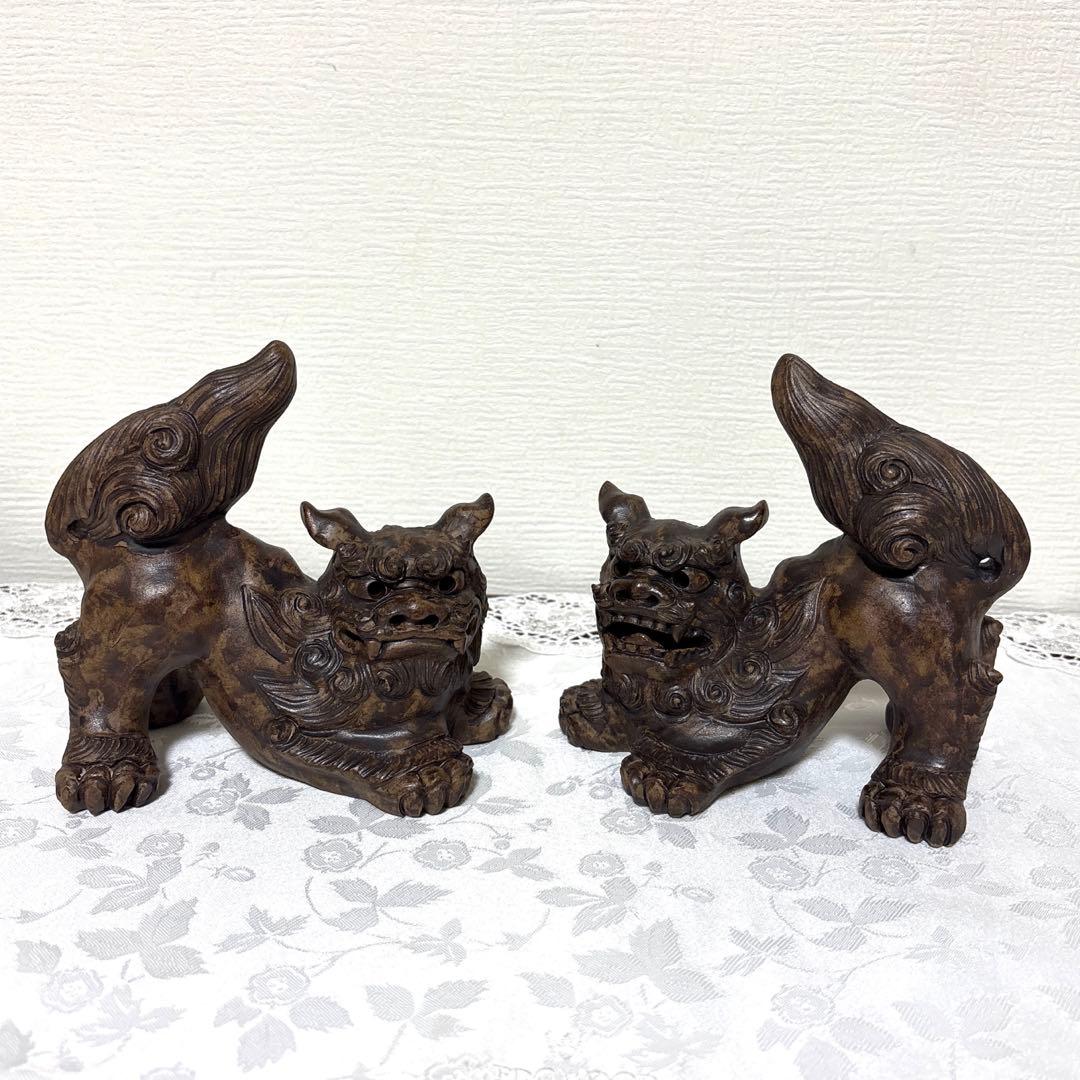 シーサー像 陶器製　在銘 限定】手捻立シーサーペアH23赤 / 置物 / 名波均 アトリエQ | ゆいま