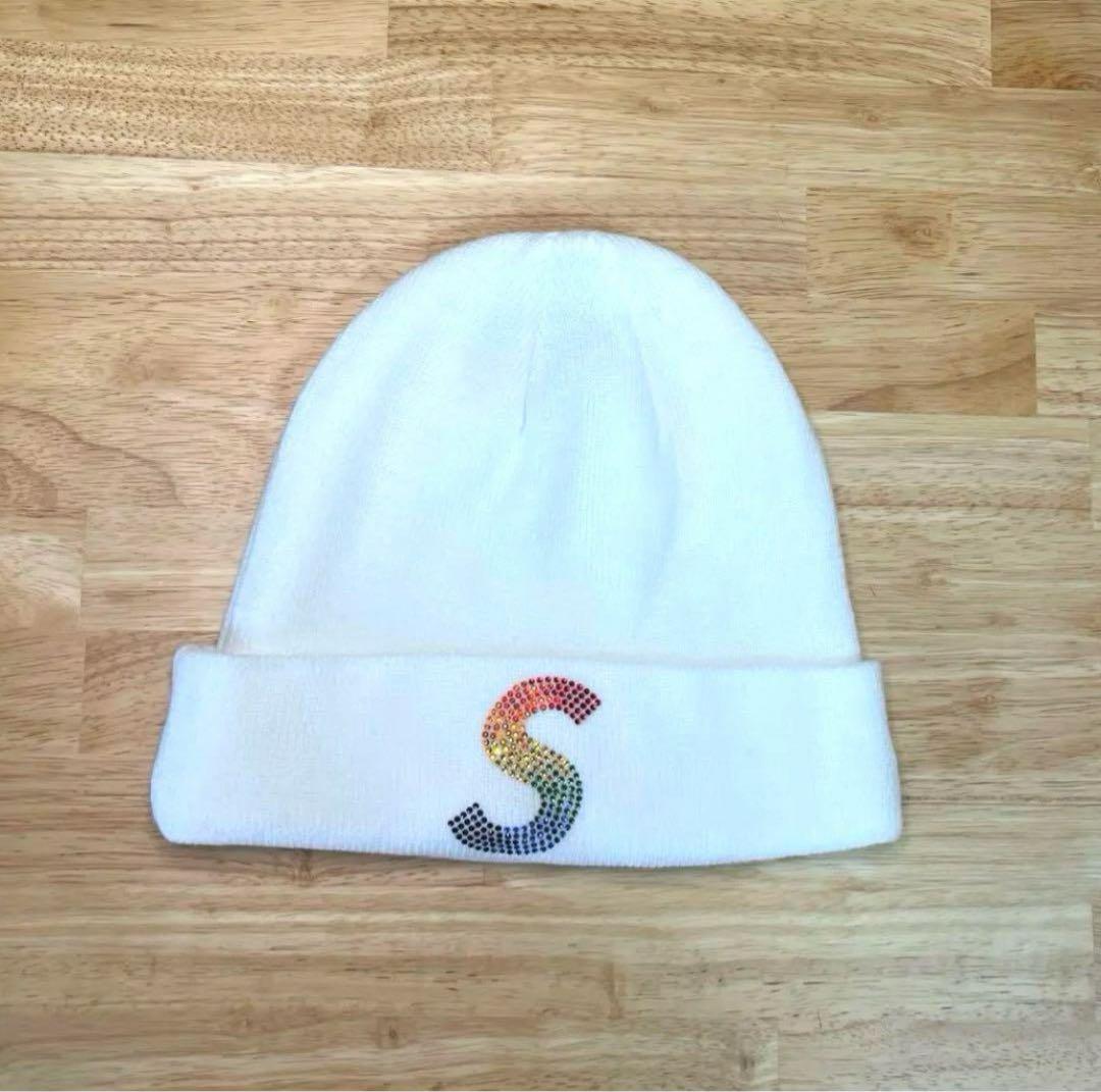 Supreme スワロフスキー コラボ Sロゴ ビーニー ホワイト - メルカリ