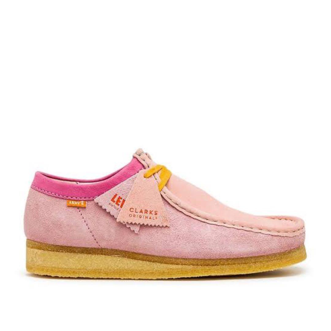 [最終値下げ]Clarks x Levis Wallabee Pink Levi's x Clarks Manchester-Inspired Collection | Hypebeast