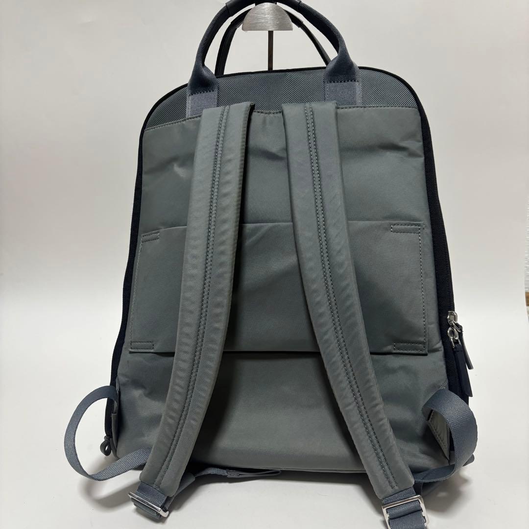 TUMI】中に難ありVOYAGEUR エッセンシャ 19196450 GRY