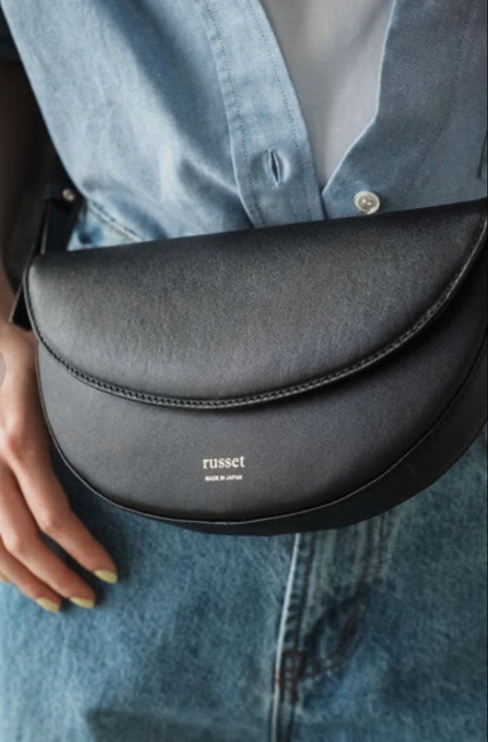 ラシット レザー ハーフムーントートバッグ 黒 Black - メルカリ