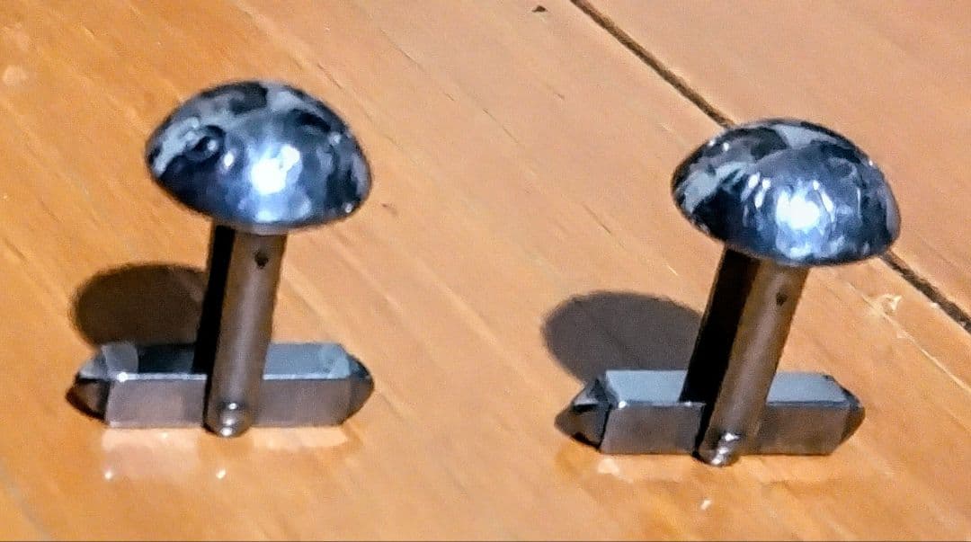 ルイヴィトン ブラック球形カフスボタン