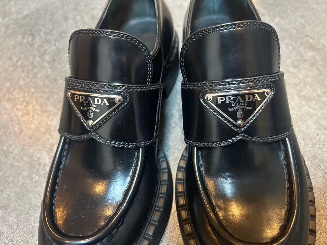 PRADA プラダ チョコレート ブラッシュドレザー ローファー　22.5cm