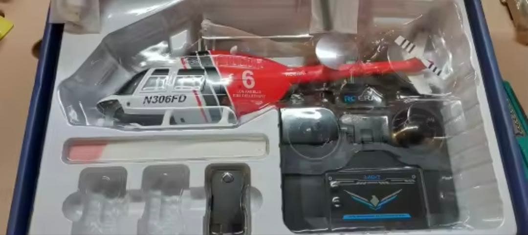 ERA ジェットレンジャー 6 軸ジャイロ ラジコンヘリ - メルカリ