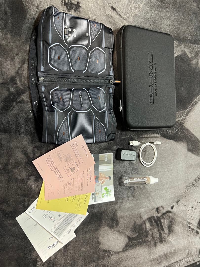 SIXPAD コアベルトパワースーツ Lサイズ 完品 シックスパッドパワースーツコアベルト（ダイエット家電/EMS