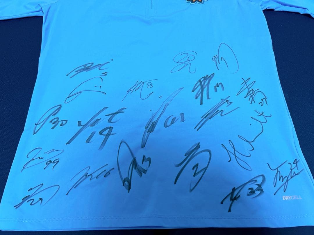 川崎フロンターレトレーニングハーフジップトップ 選手サイン入り