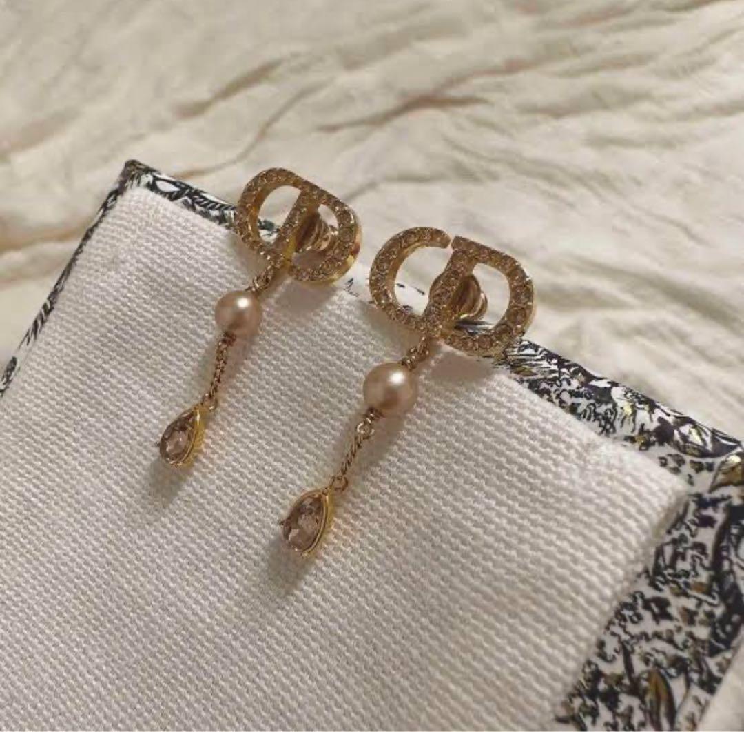 Dior ディオール PETIT CDピアスパールクリスタルロゴ　ゴールド Christian Dior（クリスチャン・ディオール） [正規ラッピング済] Dior