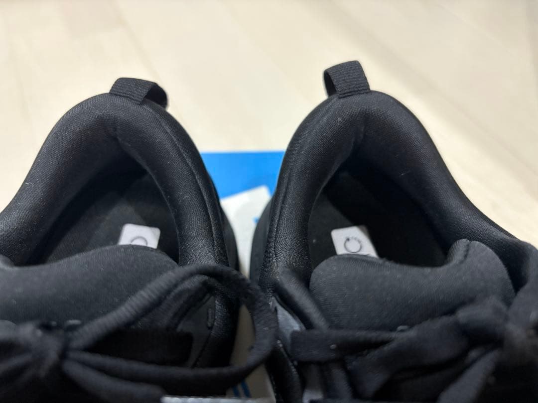 週末セール美品HOKA ONE ONE ホカボンダイ 8 24.5cm