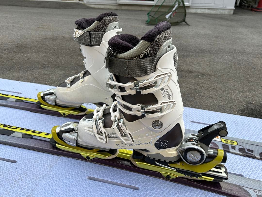 Salomon サロモン 女性用スキーブーツ 24.5cm