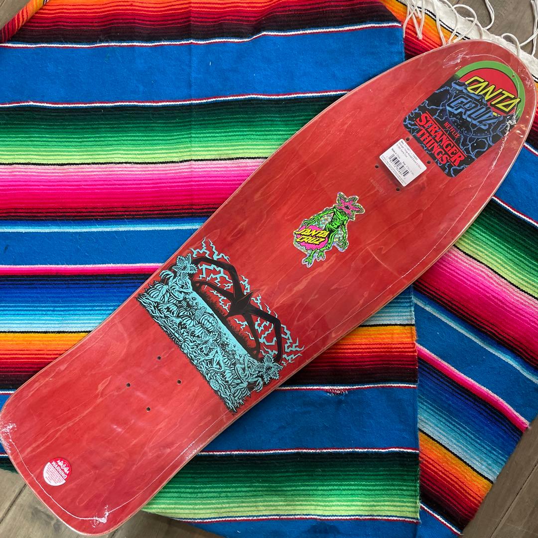 Santa Cruz スケボーデッキ ストレンジャー・シングス 9.75インチ