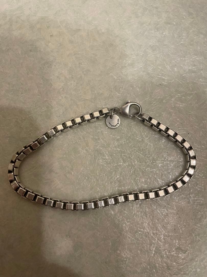 Tiffanyチェーンブレスレット 約20cm TIFFANY ティファニー Tナロー チェーン ブレスレット ミディアム M