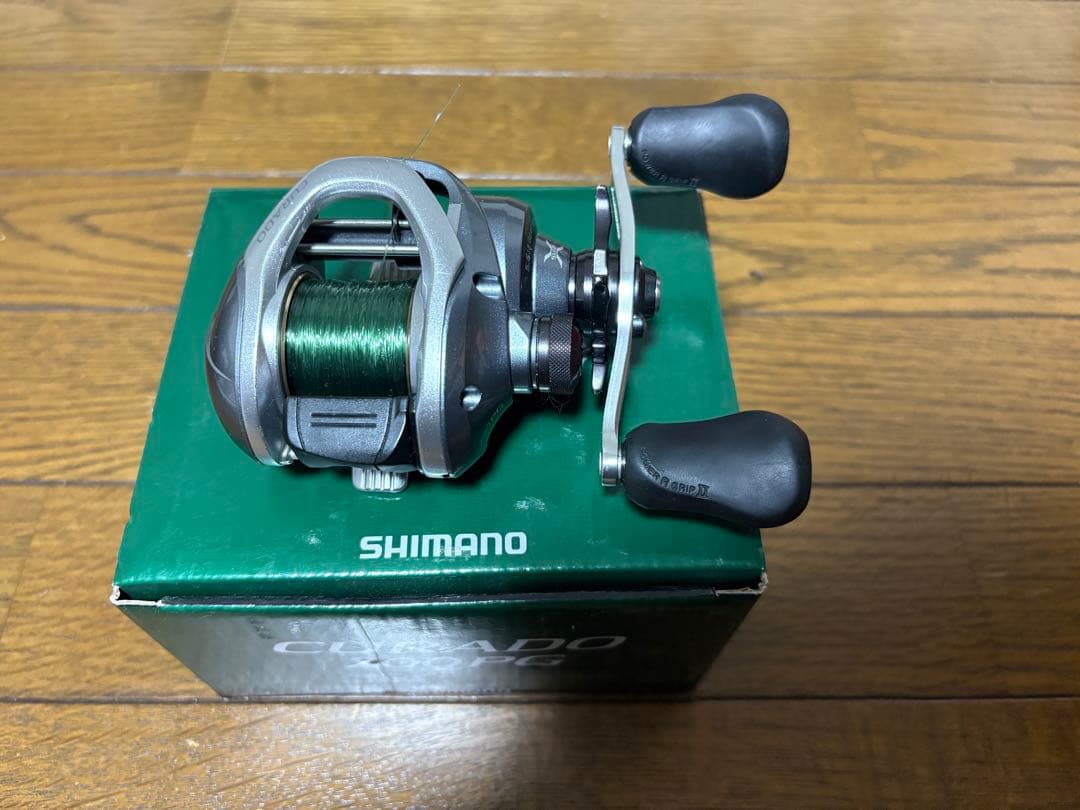 リール SHIMANO CURADO 200PG シマノ(SHIMANO) 15クラド(CURADO) 200PG (右) ☆セール処分特別割引品