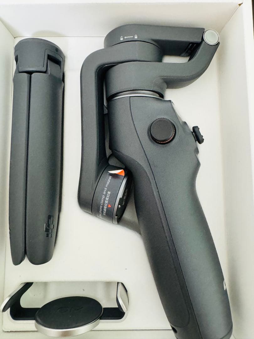 (美品)DJI ジンバル Osmo Mobile 6 Osmo Mobile 6を購入 - スマホ用ジンバル - DJIストア