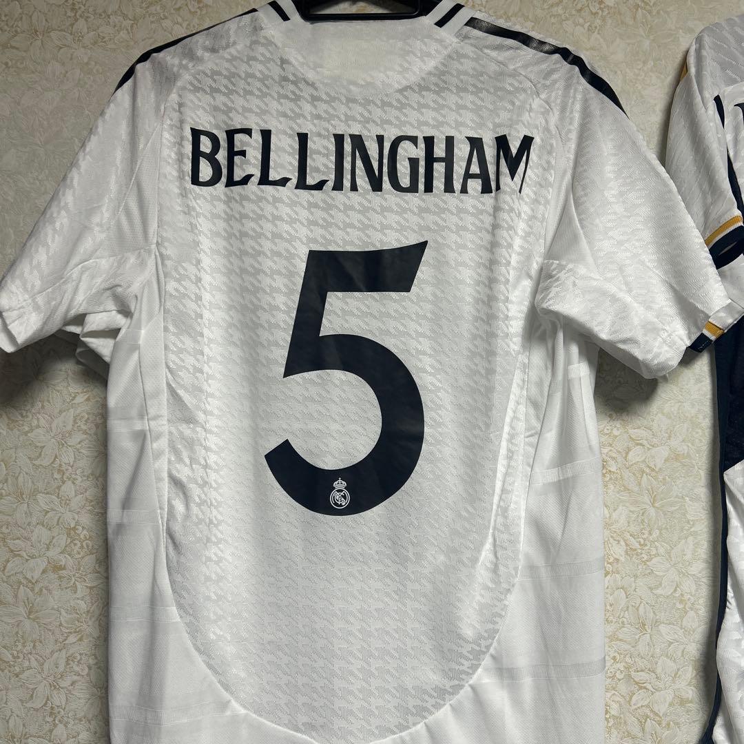 新 モデルスポーツ - レアル・マドリード Bellingham 5番 シャツ Mサイズ