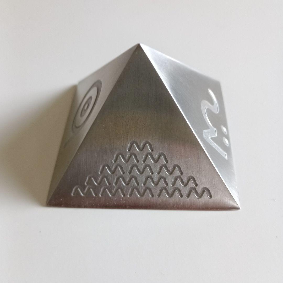 p.e.bal　 パワーピラミッド　電磁波対策　半径18m 定価44,800円
