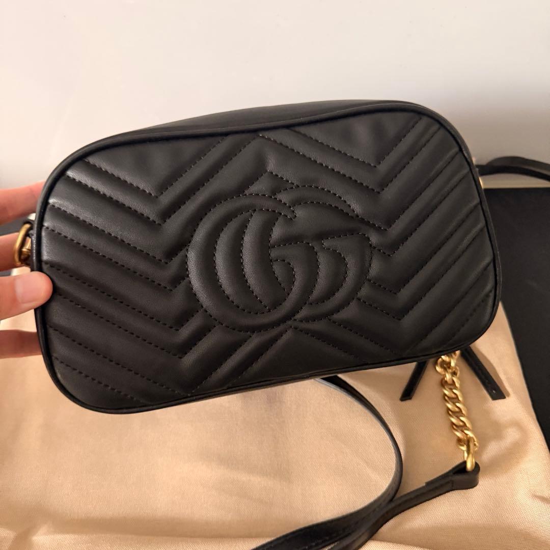 美品✨GUCCI ブラック GGロゴ チェーンストラップ キルティング グッチ