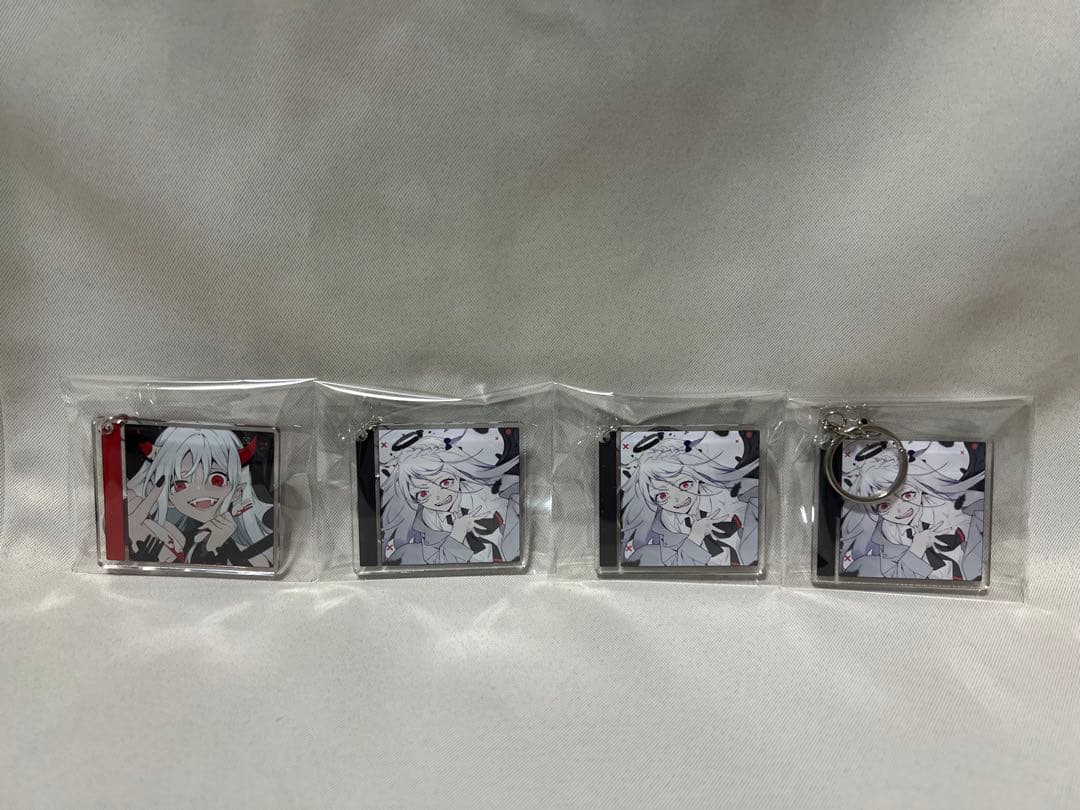 ツユ 泥の分際で私だけの大切を奪おうだなんて 2連アクリルキーホルダー ツユ 泥の分際で私だけの大切を奪おうだなんて 2連アクリル