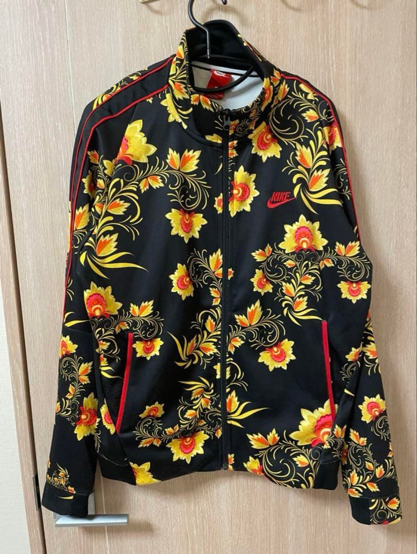 セットアップ Nike 花柄 ジャージ ボタニカル フローラル 北村一輝 地面師