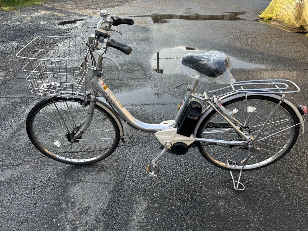 電動アシスト自転車 シルバー 前バスケット付き