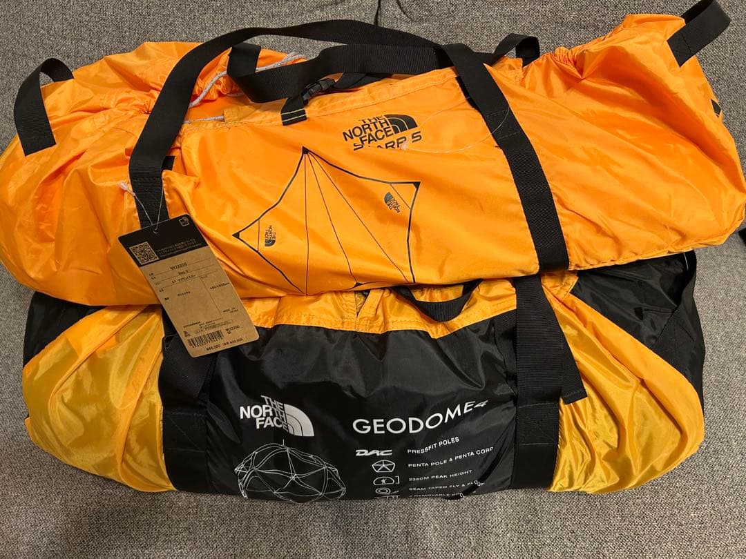 ① ノースフェイステント　ジオドーム4、スタープ5 ザ・ノース・フェイスのドームテント「ジオドーム4」と「ドーム5」を