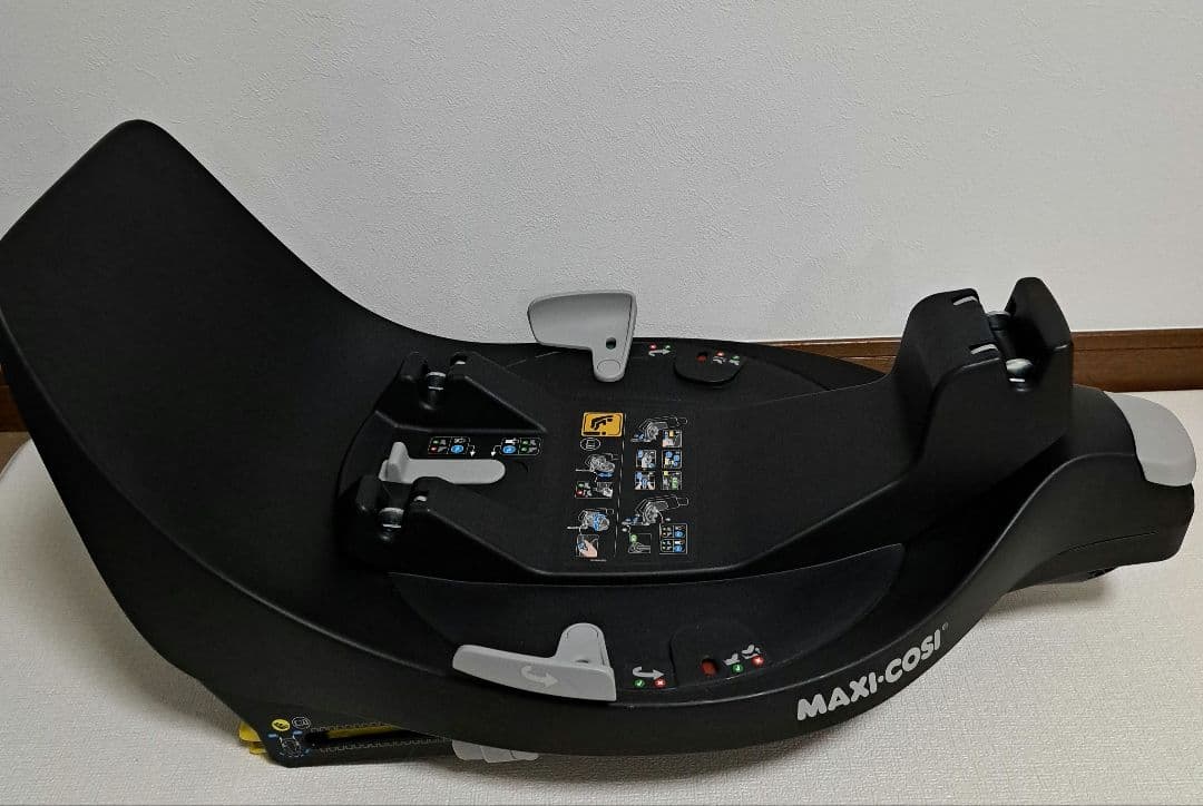 マキシコシ ファミリーフィックス360 ベース　チャイルドシート チャイルドシートのMAXI-COSI（マキシコシ）