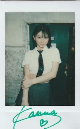 瀬戸環奈 直筆サイン入りチェキ - メルカリ