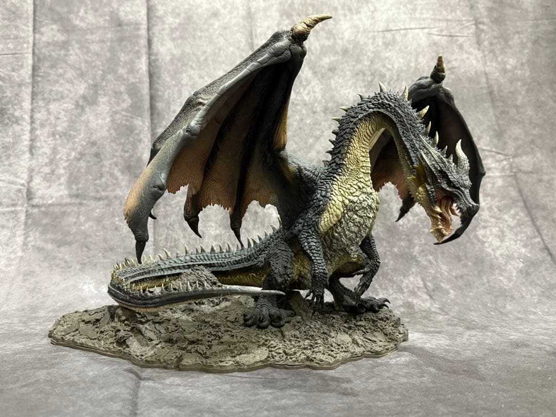 CFBクリエイターズモデル 黒龍ミラボレアス　モンスターハンター カプコンフィギュアビルダー クリエイターズモデル 黒龍 ミラボレアス