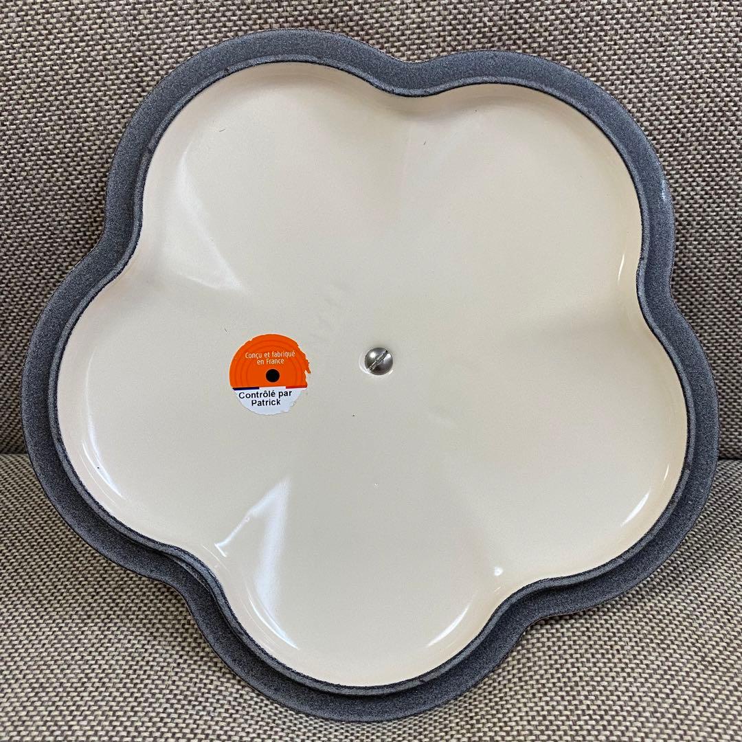 ◾️新品未使用◾️ル・クルーゼ ココット・フルール 20cm - メルカリ