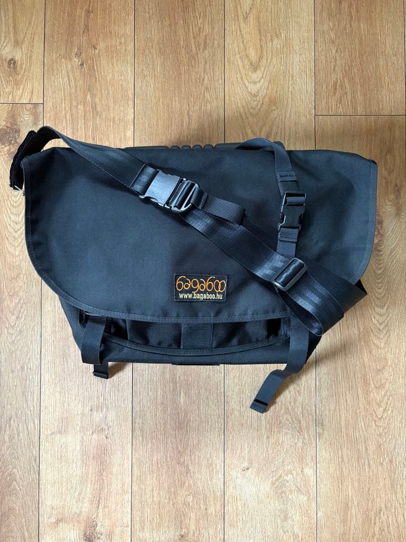bagaboo メッセンジャーバッグ　Mサイズ BAGABOO* standard messenger bag (black) - BLUE LUG ONLINE STORE