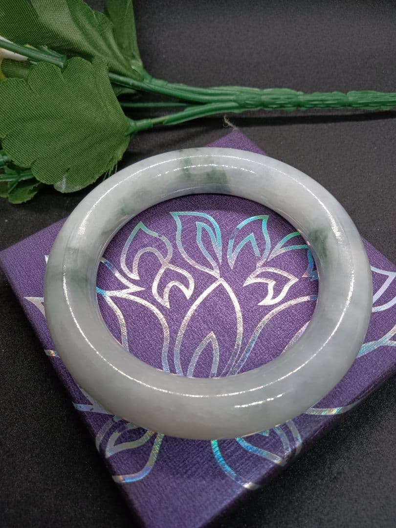 s*2様 値下げ新品✨本翡翠 ドーナツ型 バングル　白翡翠 A貨#54.4cm