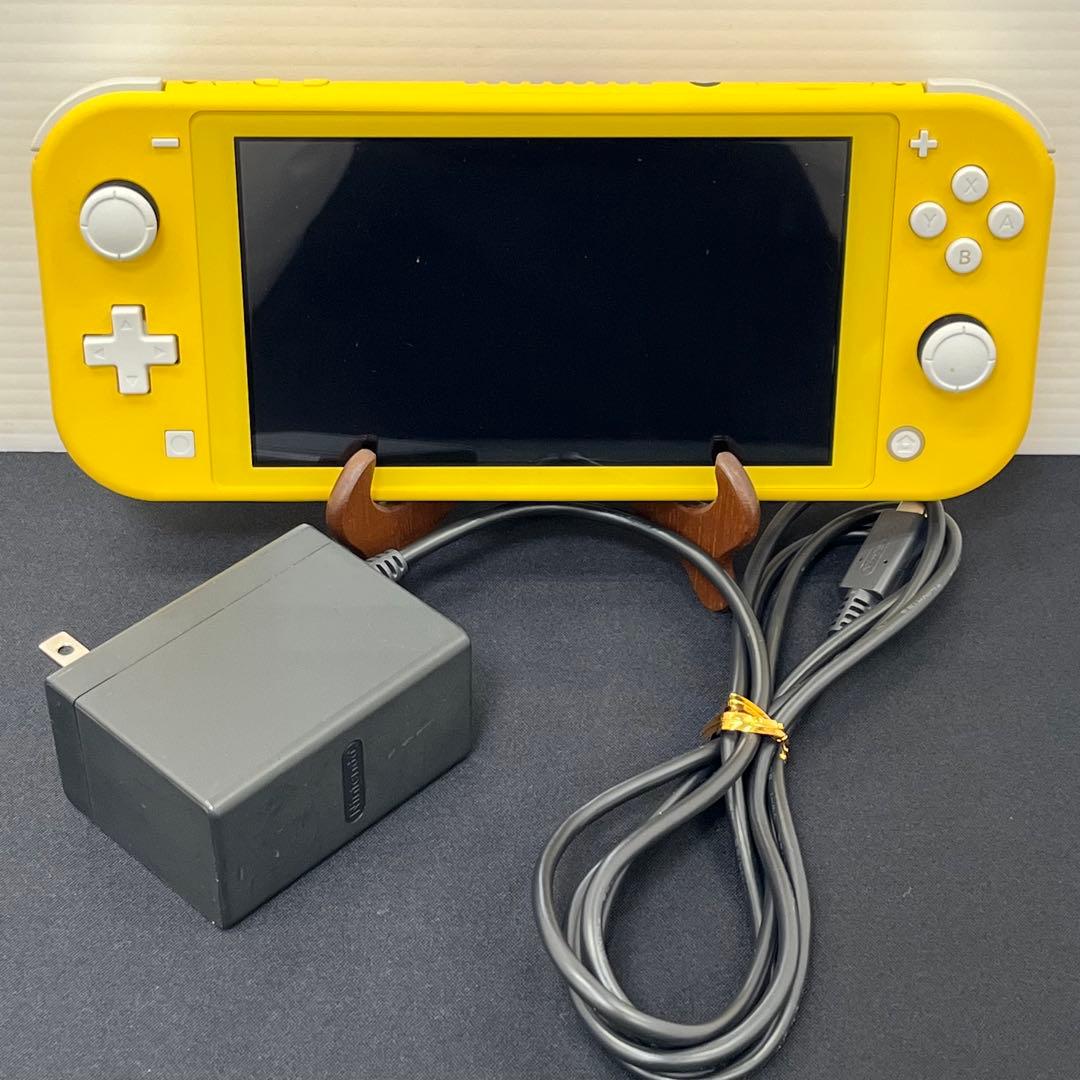 【基本動作確認済み】Nintendo Switch Lite　充電アダプタ付き Nintendo Switch 純正新品 SWITCH LITE ニンテンドー スイッチライト