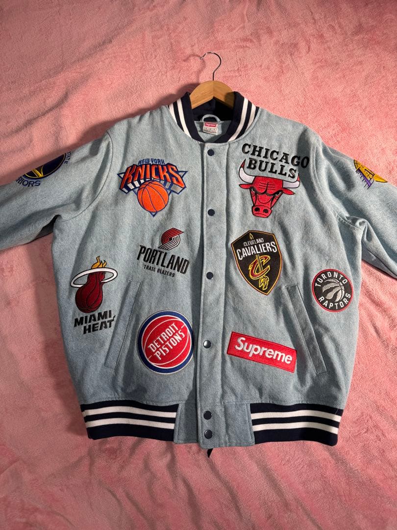 新品未使用 ヒカキン着用 Nike Supreme NBAスタジャン Mサイズ - メルカリ