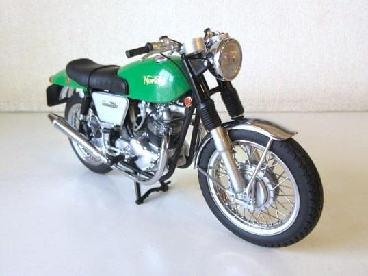 特価 MINICHAMPS 1/12 ノートン コマンド 750Fastback - メルカリ