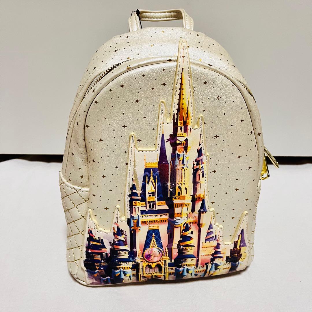 ディズニーストア　wdw 50周年　loungefly リュック Walt Disney World x Loungefly Grand Finale 50th Anniversary Mini
