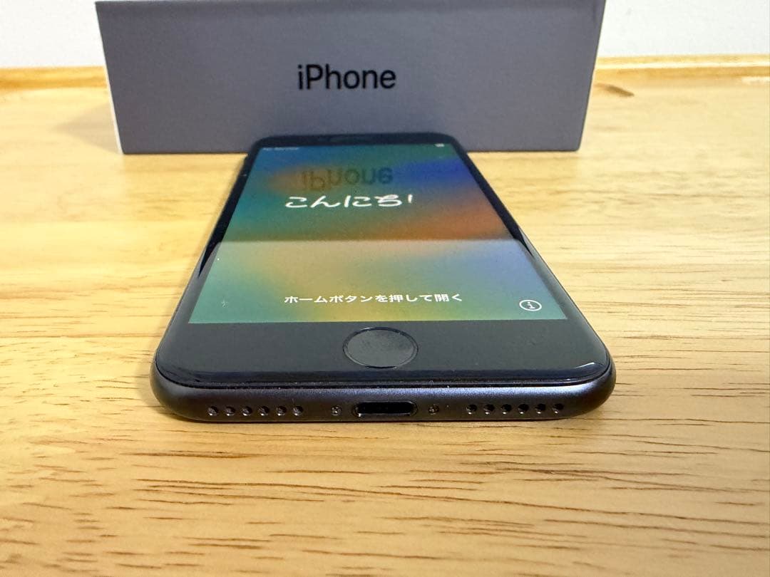 iPhone8 本体 スペースグレイ 64GB 正規品 - メルカリ