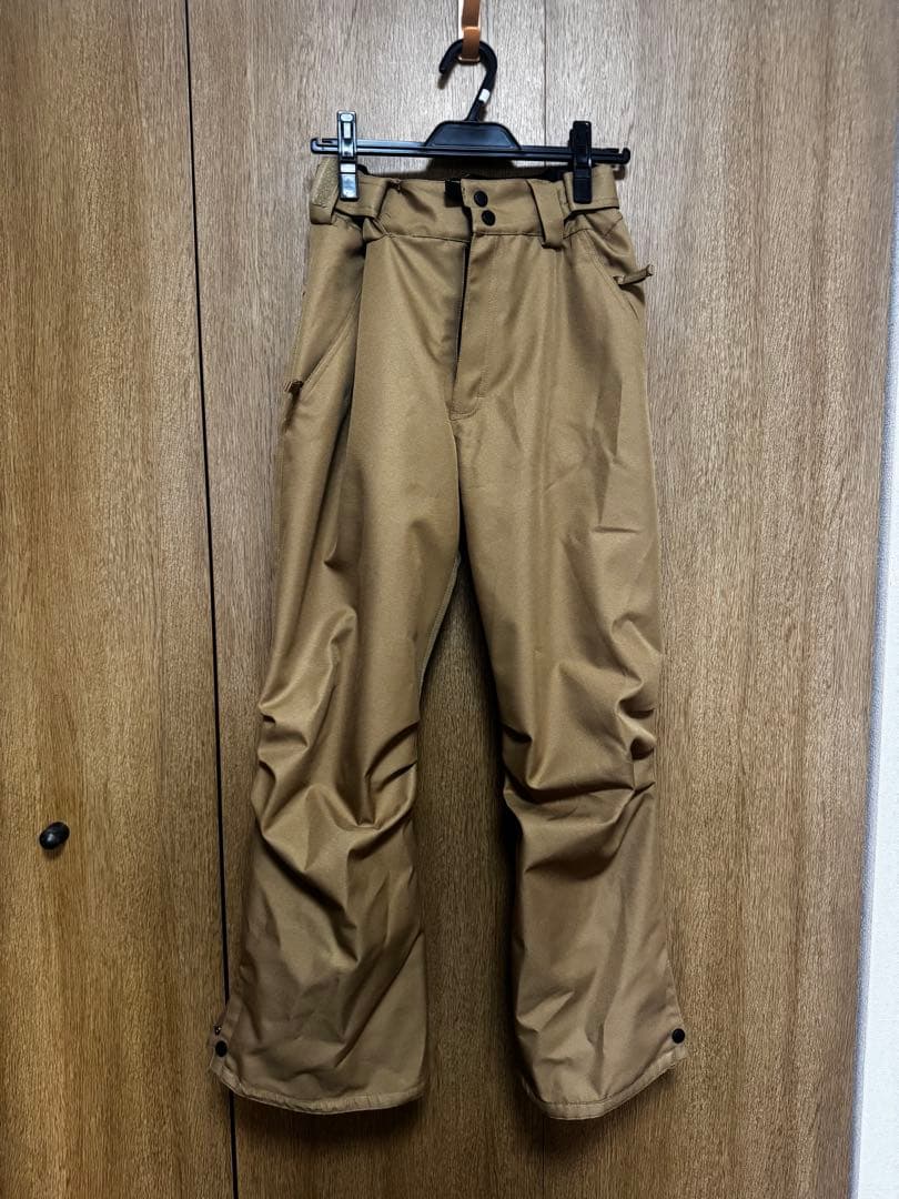 セール中】【newroll】スノボーウェア 上下セット Sサイズの通販はau