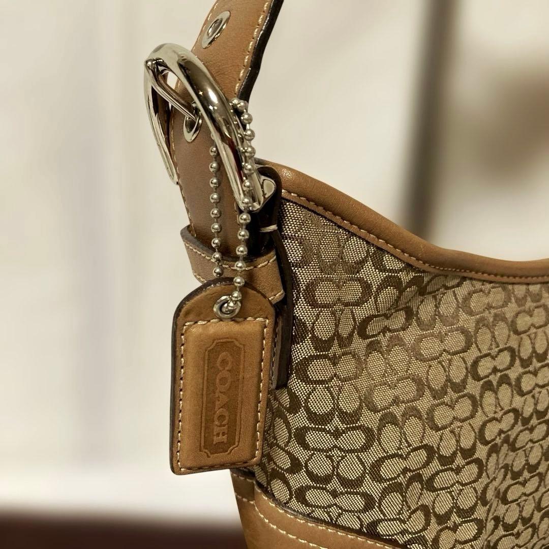 美品】COACHミニシグネチャーホーボーワンショルダーバッグSOHO☆6351