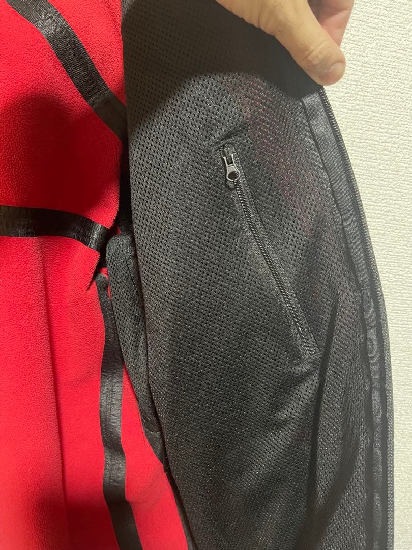 バイエルンミュンヘン ソフトシェルジャケット 日本Lサイズ フード着脱
